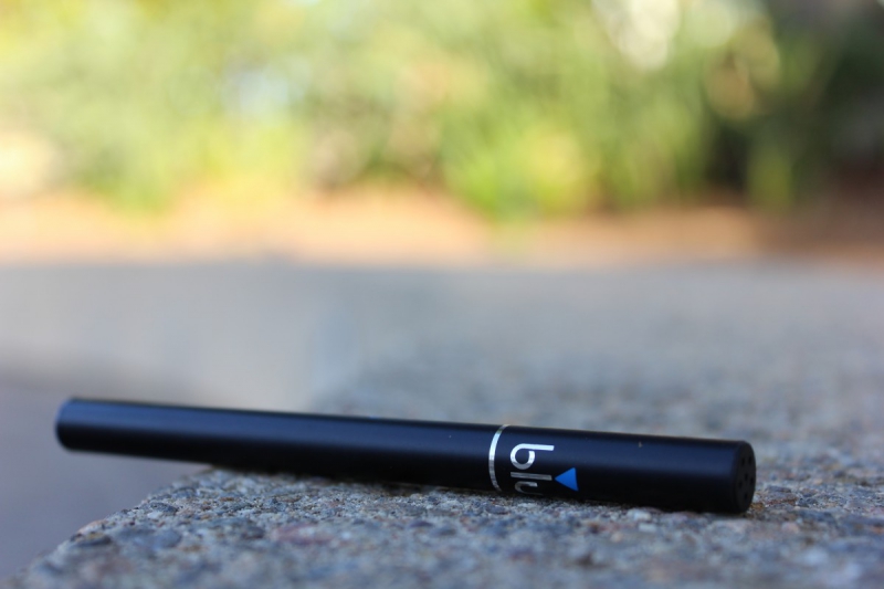 boutique-ST CYR SUR MER-min_e_cigarette_vaping_blu_cigs_blu_electronic_cigarette_tobacco_cigarette_smoke-637061